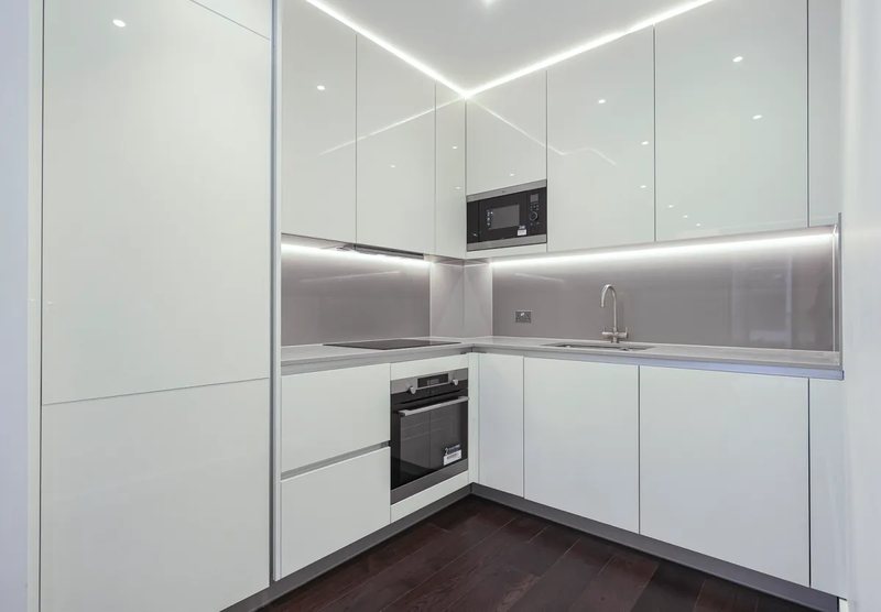 White fitted kitchen